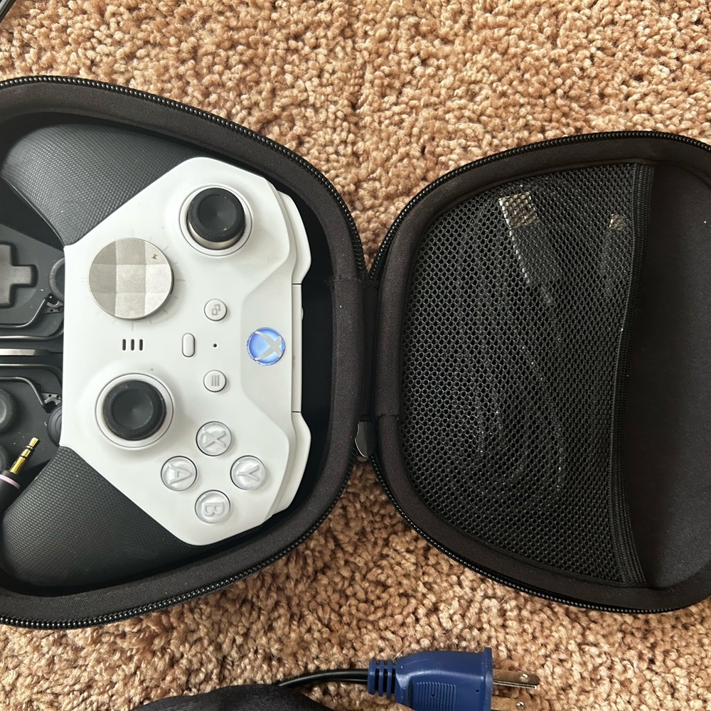 Xbox series s with series controller and headset